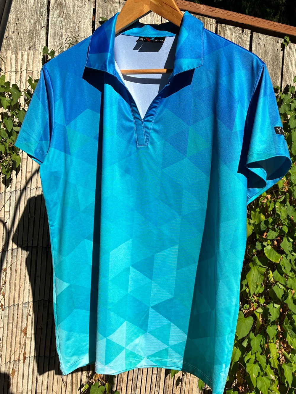 Yatta Golf Polo Shirt, Turquoise Triangles, Women’s Sz XXL